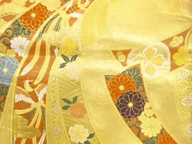  束ね熨斗に花々・松・蜀江華紋模様織出し丸帯